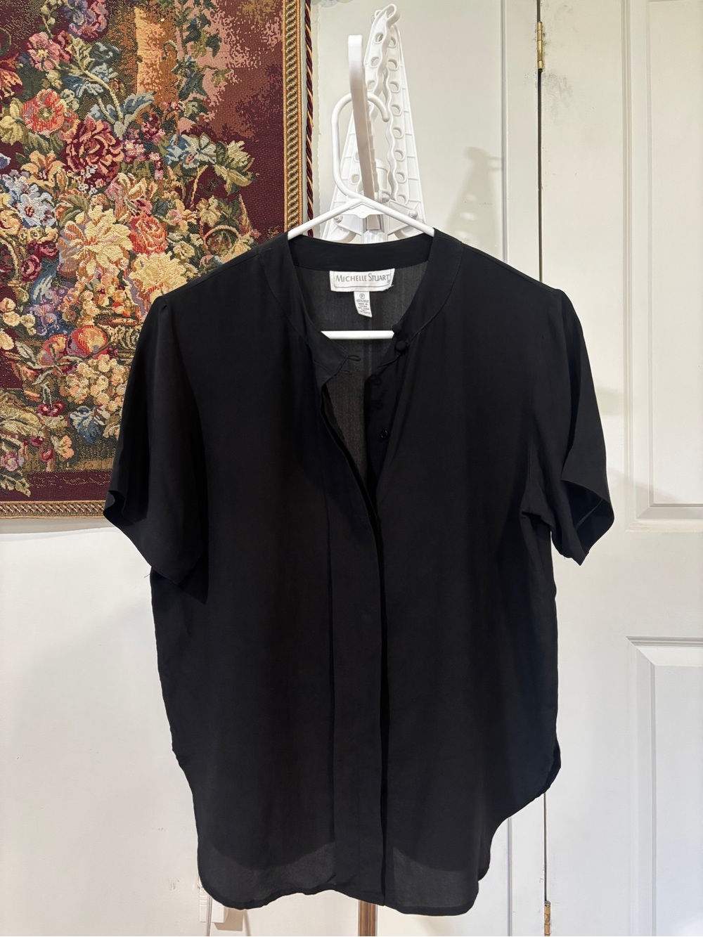 Vintage Michelle Stuart Black 100% Silk Blouse Petite Short Sleeve